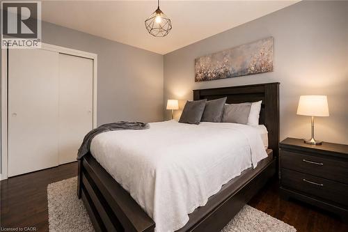 33 Fairlawn Road, Kitchener, ON - Indoor Photo Showing Bedroom