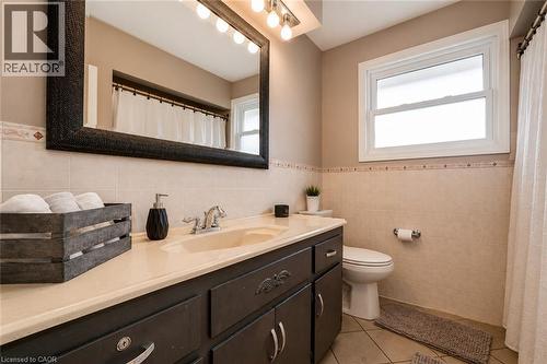 33 Fairlawn Road, Kitchener, ON - Indoor Photo Showing Bathroom