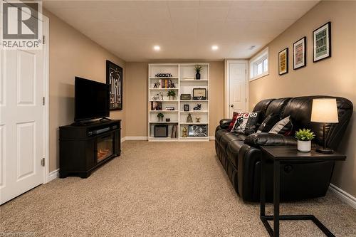 33 Fairlawn Road, Kitchener, ON - Indoor