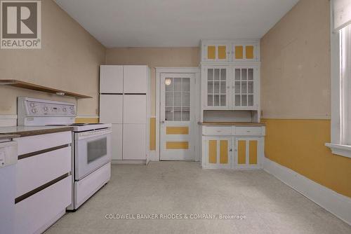 85 Richmond Road, Ottawa, ON - Indoor Photo Showing Kitchen
