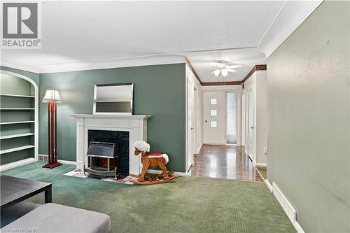 5 Hatfield Place, Hamilton, ON - Indoor With Fireplace