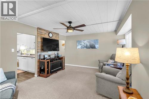 71 Alexander Drive, Brantford, ON - Indoor Photo Showing Other Room