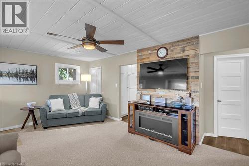 71 Alexander Drive, Brantford, ON - Indoor Photo Showing Other Room