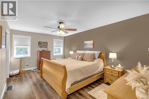 71 Alexander Drive, Brantford, ON - Indoor Photo Showing Bedroom