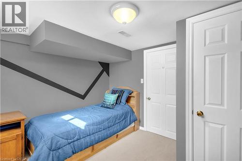 71 Alexander Drive, Brantford, ON - Indoor Photo Showing Bedroom