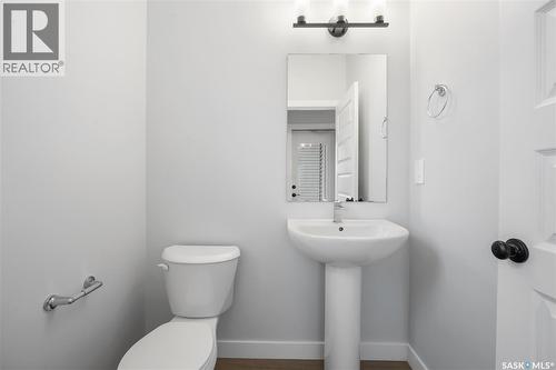 2960 Green Turtle Road, Regina, SK - Indoor Photo Showing Bathroom