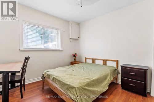 73 Hillview Road, St. Catharines (Western Hill), ON - Indoor Photo Showing Bedroom