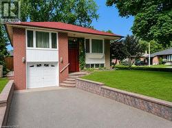 1571 MUIR Road  Mississauga, ON L5E 2J3