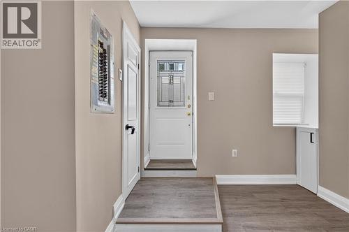 332 East Avenue N, Hamilton, ON - Indoor Photo Showing Other Room