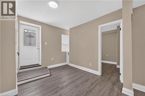 332 East Avenue N, Hamilton, ON - Indoor Photo Showing Other Room