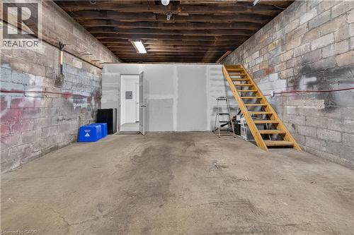 332 East Avenue N, Hamilton, ON - Indoor Photo Showing Other Room