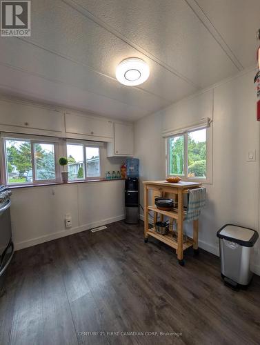 30 - 79681 Bluewater Highway, Central Huron (Goderich), ON - Indoor