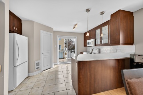 Cuisine - 12-9170 Ch. Bourgeois, Mirabel, QC - Indoor Photo Showing Kitchen