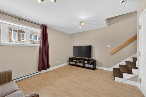 Salle familiale - 12-9170 Ch. Bourgeois, Mirabel, QC - Indoor
