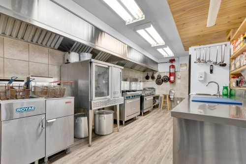Salle à manger - 131A Rue Du Cap, Saint-Colomban, QC - Indoor Photo Showing Kitchen