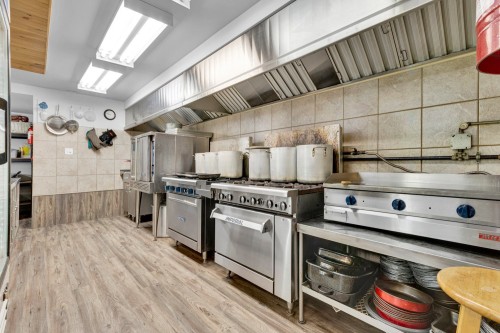Salle à manger - 131A Rue Du Cap, Saint-Colomban, QC - Indoor Photo Showing Kitchen