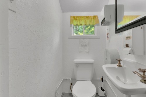 Salle d'eau - 131A Rue Du Cap, Saint-Colomban, QC - Indoor Photo Showing Bathroom