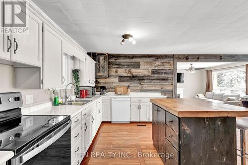 322 Concession Road W, Tiny, ON - Indoor Photo Showing Kitchen With Double Sink