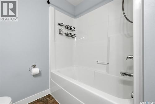 4008 Regina Avenue, Regina, SK - Indoor Photo Showing Bathroom