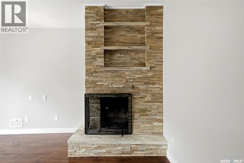 4008 Regina Avenue, Regina, SK - Indoor With Fireplace