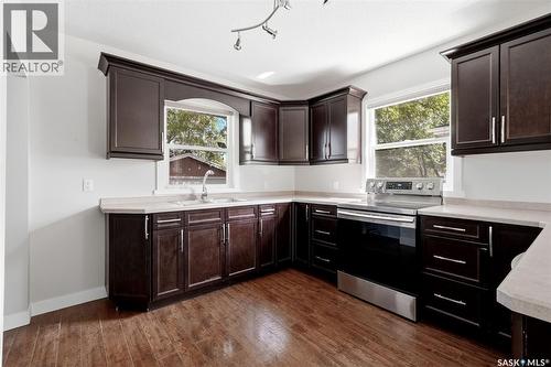 4008 Regina Avenue, Regina, SK - Indoor Photo Showing Kitchen