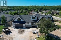 24 ROYCE Avenue  Stoney Creek, ON L8G 3B5