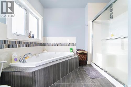 733 Gowan Road, Warman, SK - Indoor Photo Showing Bathroom