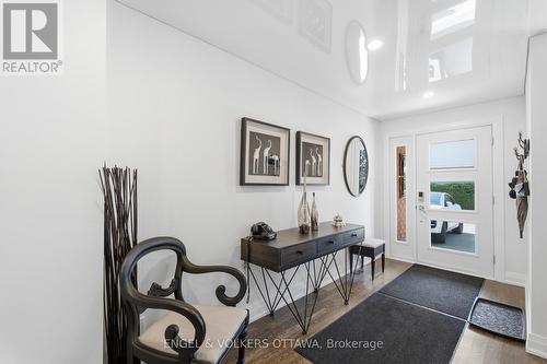 2855 GOTHWOOD PLACE , Ottawa, Ontario K1T 2V5 3