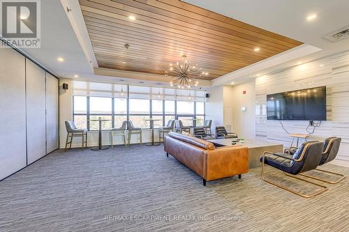 303 - 320 Plains Road E, Burlington, ON - Indoor Photo Showing Other Room