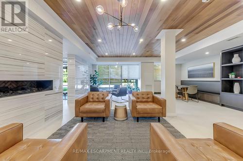 303 - 320 Plains Road E, Burlington, ON - Indoor