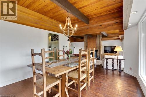 565 Fountain Street S, Cambridge, ON - Indoor Photo Showing Dining Room