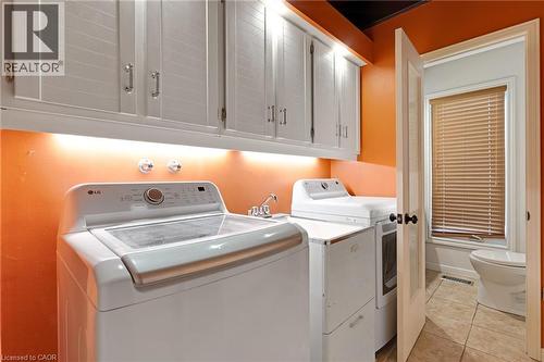 565 Fountain Street S, Cambridge, ON - Indoor Photo Showing Laundry Room
