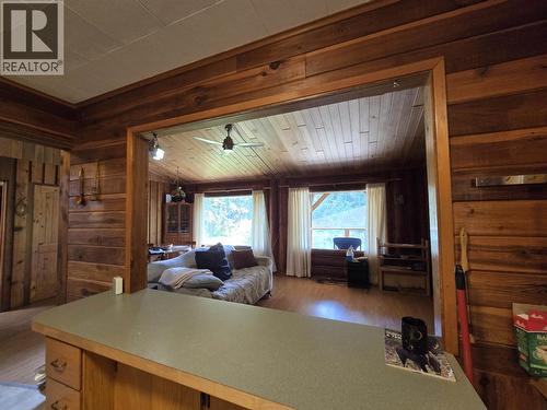 4055 Bailey Road, Valemount, BC - Indoor