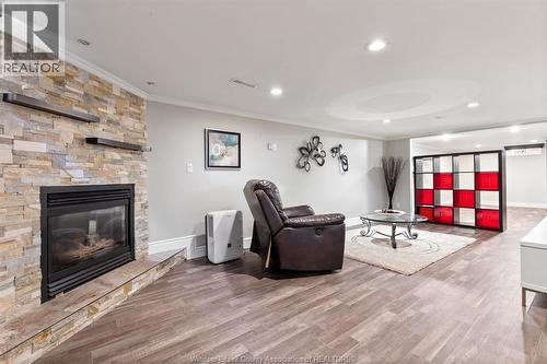 462 Dormar Drive, Windsor, ON - Indoor With Fireplace
