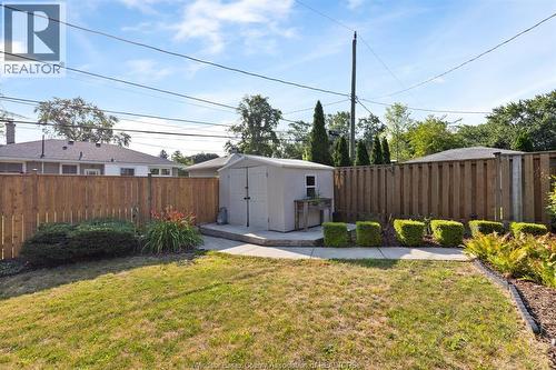 462 Dormar Drive, Windsor, ON - Outdoor