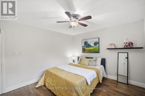 615 Dogwood Lane, Waterloo, ON - Indoor Photo Showing Bedroom
