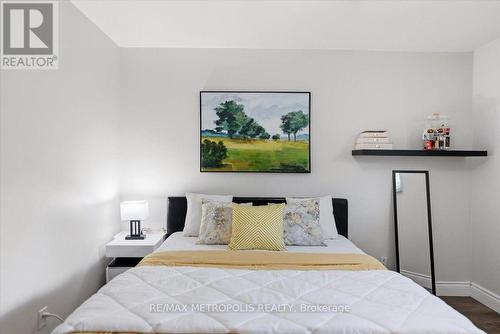 615 Dogwood Lane, Waterloo, ON - Indoor Photo Showing Bedroom