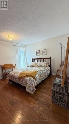 5 Doral Gate, Markham, ON - Indoor Photo Showing Bedroom