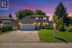 39 CAMROSE DRIVE  Georgina, ON L4P 3L6