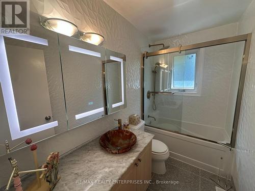 1571 Muir Road, Mississauga, ON - Indoor Photo Showing Bathroom