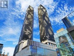 6901 - 55 COOPER STREET  Toronto, ON M5E 0G1
