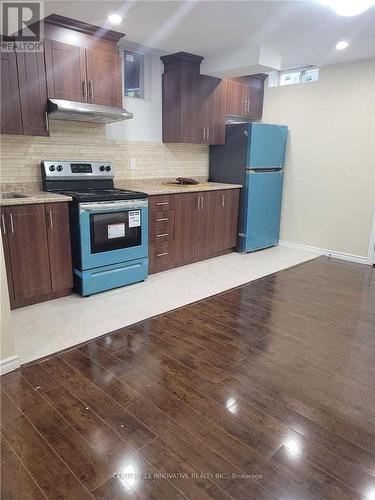 14 Whitbread Crescent, Ajax, ON - Indoor Photo Showing Kitchen