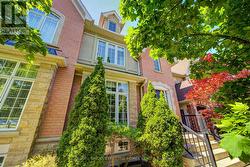3885 EGLINTON AVENUE  Mississauga, ON L5M 7Z7