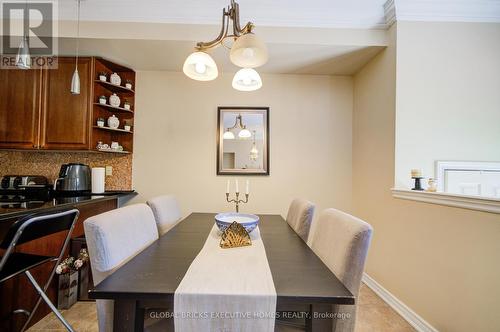 3885 Eglinton Avenue, Mississauga, ON - Indoor Photo Showing Dining Room