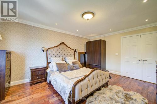 3885 Eglinton Avenue, Mississauga, ON - Indoor Photo Showing Bedroom