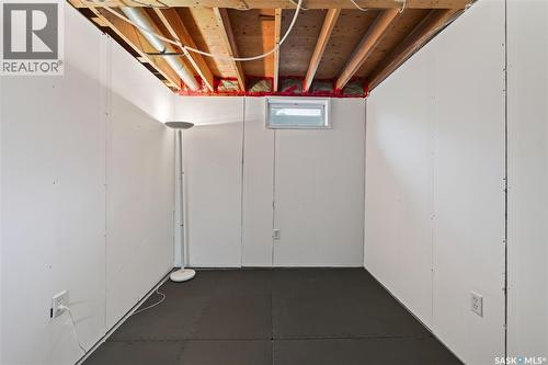 12 Jackson Bay, Regina, SK - Indoor Photo Showing Basement