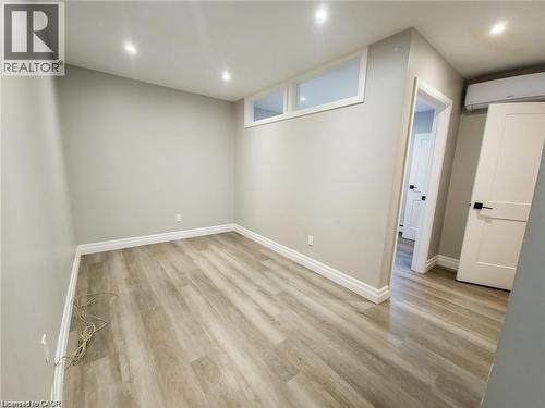 410 HAZEL Street Unit# 103 , Waterloo, Ontario N2L 3P8 3