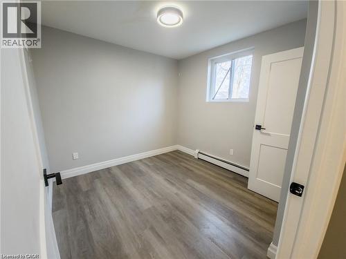 410 HAZEL Street Unit# 103 , Waterloo, Ontario N2L 3P8 4