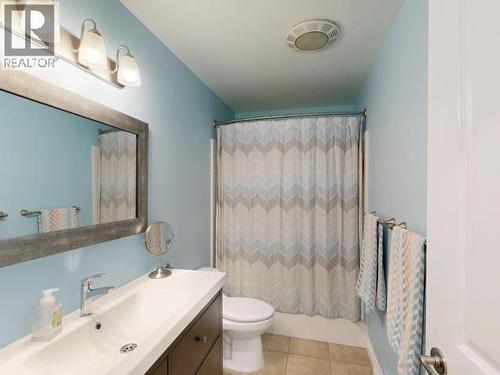 7066 Qualicum Way, Powell River, BC - Indoor Photo Showing Bathroom