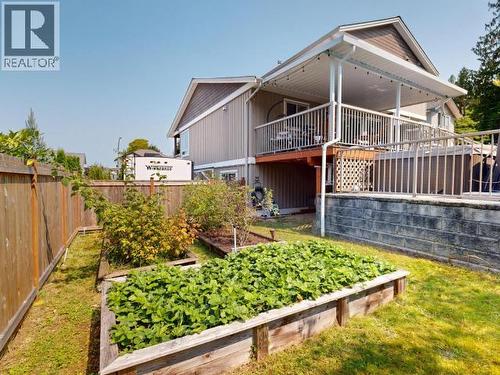 7066 Qualicum Way, Powell River, BC - Outdoor